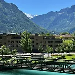 River 4-kissed Retreat With Iconic Jungfraujoch View Interlaken