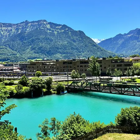 דירה River-kissed Retreat With Iconic Jungfraujoch View אינטרלאקן