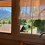 River 4-kissed Retreat With Iconic Jungfraujoch View *